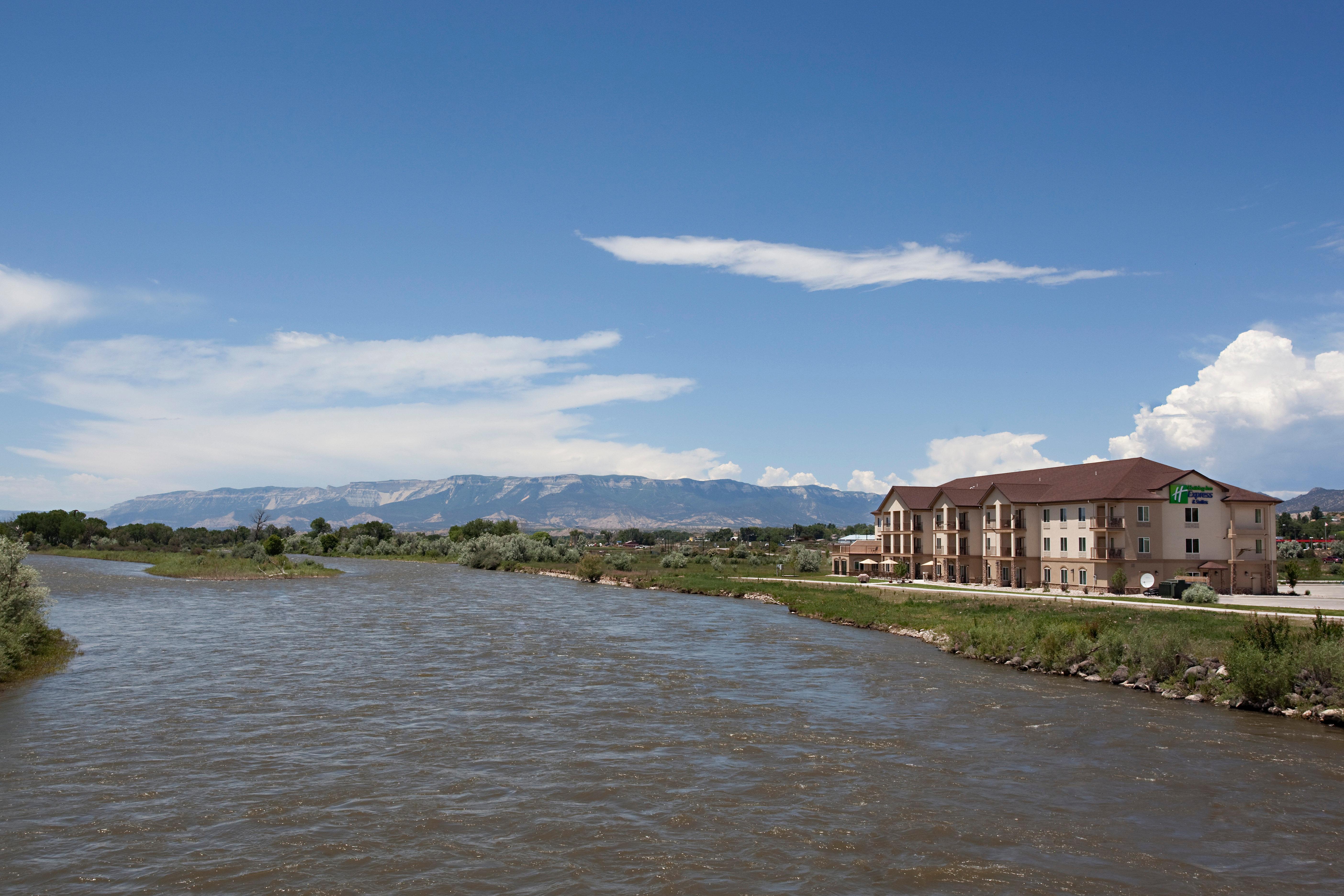 Holiday Inn Express Hotel & Suites Silt - Rifle By Ihg Buitenkant foto